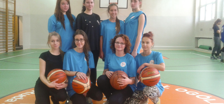 Koszykarki niestety bez wygranej… Koszykarki niestety bez wygranej…