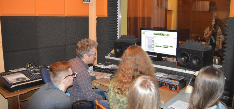 Przed nimi kariera realizatorów dźwięku! Przed nimi kariera realizatorów dźwięku!