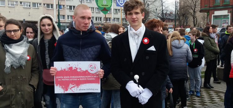 Uczniowie naszej szkoły wzięli udział w obchodach Święta Niepodległości Uczniowie naszej szkoły wzięli udział w obchodach Święta Niepodległości