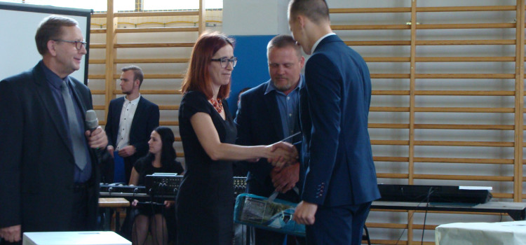 Uroczyste zakończenie roku szkolnego klas czwartych 2018 Uroczyste zakończenie roku szkolnego klas czwartych 2018