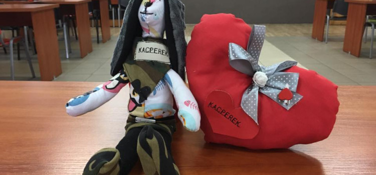 Nasza szkoła z Kołem Wolontariatu włączyła się w akcję pomocy Kacperkowi choremu na glejaka Nasza szkoła z Kołem Wolontariatu włączyła się w akcję pomocy Kacperkowi choremu na glejaka