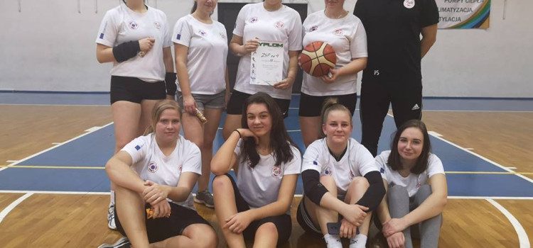 Nasze Koszykarki Wicemistrzyniami Rudy Śląskiej!!! Nasze Koszykarki Wicemistrzyniami Rudy Śląskiej!!!