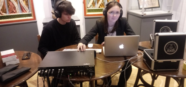 VIVAT ACADEMIA! VIVAT ACADEMIA!