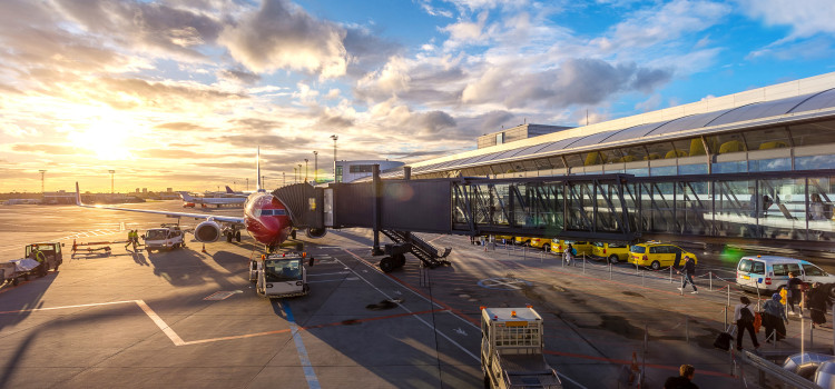 Rozpocznij karierę w branży lotniczej! Rozpocznij karierę w branży lotniczej!