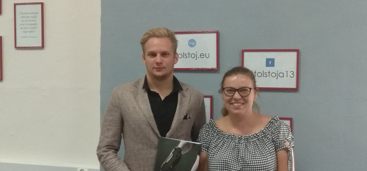 Szkoła nawiązała współpracę w ramach wynajmu hal sportowych wraz z infrastrukturą Szkoła nawiązała współpracę w ramach wynajmu hal sportowych wraz z infrastrukturą