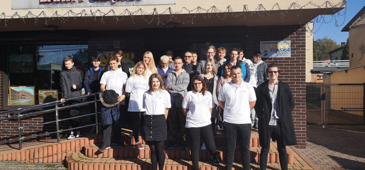 Trzeci wyjazdowy dzień naszego projektu skierował nasze kroki na południe Trzeci wyjazdowy dzień naszego projektu skierował nasze kroki na południe