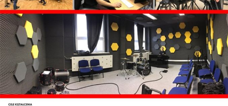 Zapraszamy do naszej szkoły! Katalog zdjęć zawiera aktualną ofertę dla kandydatów do ZS nr 4 „Tołstoja” Zapraszamy do naszej szkoły! Katalog zdjęć zawiera aktualną ofertę dla kandydatów do ZS nr 4 „Tołstoja”