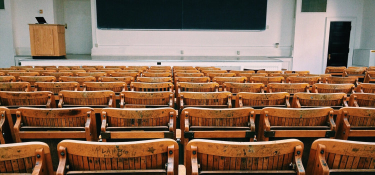 Zobacz, jak uczymy się w „Tołstoju” oglądając filmy: TECHNIK EKSPLOATACJI PORTÓW I TERMINALI/TECHNIK SŁUŻB OPERACYJNYCH Zobacz, jak uczymy się w „Tołstoju” oglądając filmy: TECHNIK EKSPLOATACJI PORTÓW I TERMINALI/TECHNIK SŁUŻB OPERACYJNYCH