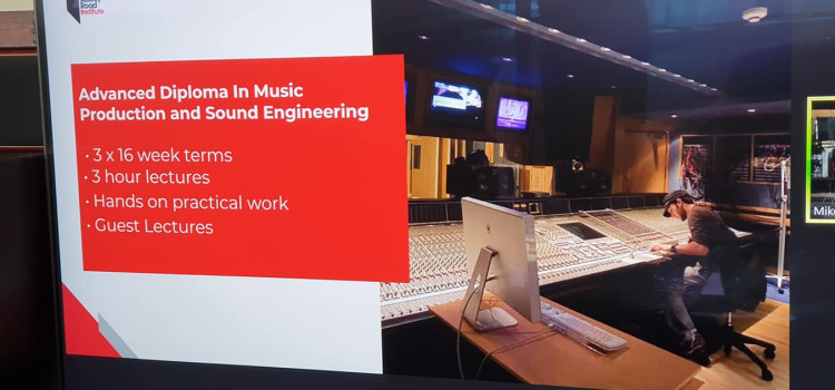 08.05.2021 r. Wzięliśmy udział w konferencji online Abbey Road Institute London pt. „An Introduction to Music Production and Careers in Audio” 08.05.2021 r. Wzięliśmy udział w konferencji online Abbey Road Institute London pt. „An Introduction to Music Production and Careers in Audio”