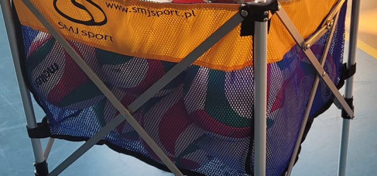 Dziękujemy Dyrekcji Szkoły, a także Pani Księgowej za zakup kosza na piłki do siatkówki Dziękujemy Dyrekcji Szkoły, a także Pani Księgowej za zakup kosza na piłki do siatkówki