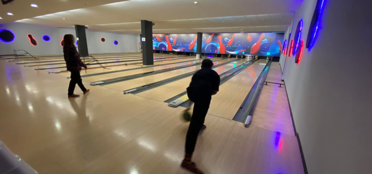 Mikołajki na kręglach z klasą 2TM Mikołajki na kręglach z klasą 2TM