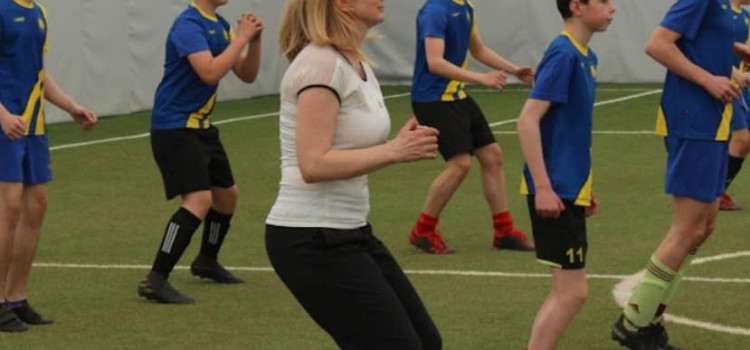 Strong Nation – zajęcia te , to nowatorskie połączenie wysiłku fizycznego ze sztukami walk Strong Nation – zajęcia te , to nowatorskie połączenie wysiłku fizycznego ze sztukami walk