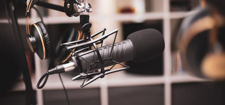 Zespół szkolnego Radiowęzła ogłasza nabór uzupełniający na 2 wolne miejsca Zespół szkolnego Radiowęzła ogłasza nabór uzupełniający na 2 wolne miejsca