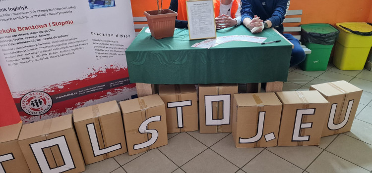 21 kwietnia Dzień Otwarty (relacja) 21 kwietnia Dzień Otwarty (relacja)