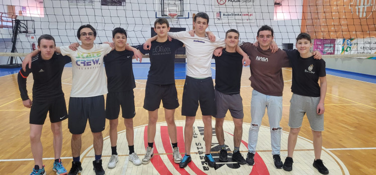 Reprezentacja Tołstoja w Siatkówce Chłopców Reprezentacja Tołstoja w Siatkówce Chłopców