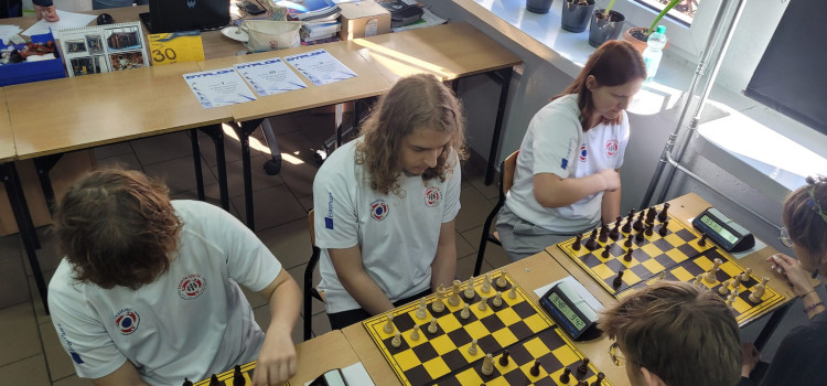 Dnia 17.10.2024 r. w Zespół Szkół nr 6 im. M. Kopernika w Rudzie Śląskiej odbyły się zawody szachowe szkół średnich w Rudzie Śląskiej Dnia 17.10.2024 r. w Zespół Szkół nr 6 im. M. Kopernika w Rudzie Śląskiej odbyły się zawody szachowe szkół średnich w Rudzie Śląskiej