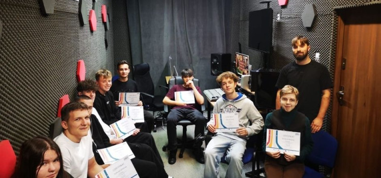 Dźwięk pod kontrolą w ZS4! Dźwięk pod kontrolą w ZS4!